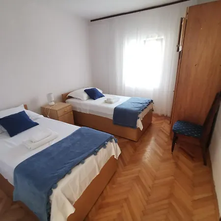 Apartment Ana Kastel Sucurac Exterior photo