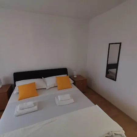 Apartment Ana Kastel Sucurac Exterior photo