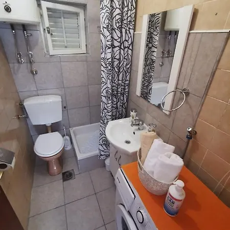 Apartment Ana Kastel Sucurac Exterior photo