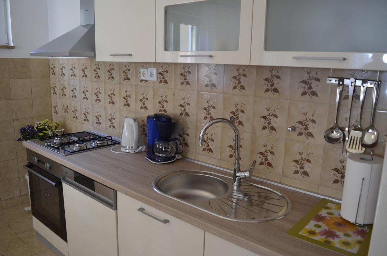 Ana Apartment Kastel Sucurac