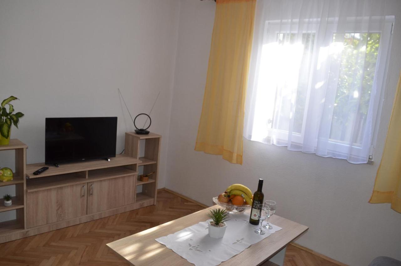 Ana Apartma