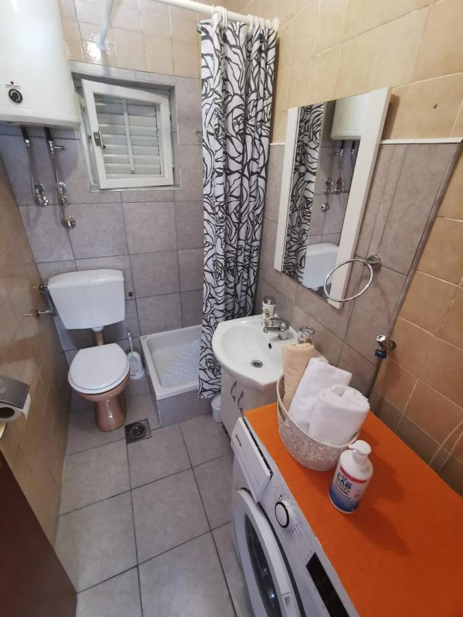 Apartma Ana *