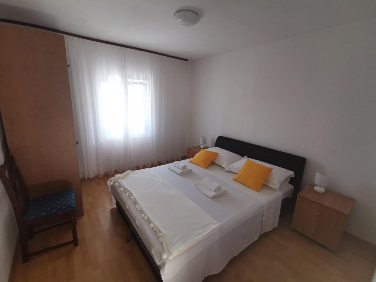 Apartma Ana